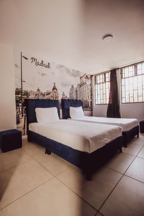 Aw Hotel Urban 80 Medellin Exterior photo